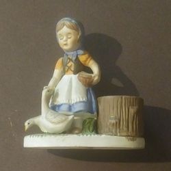 1979 Cma Verona Vergasi Girl Feeding Ducks Geese Porcelain Figurine Tea Light Candle Ring Holder Vintage Collectible