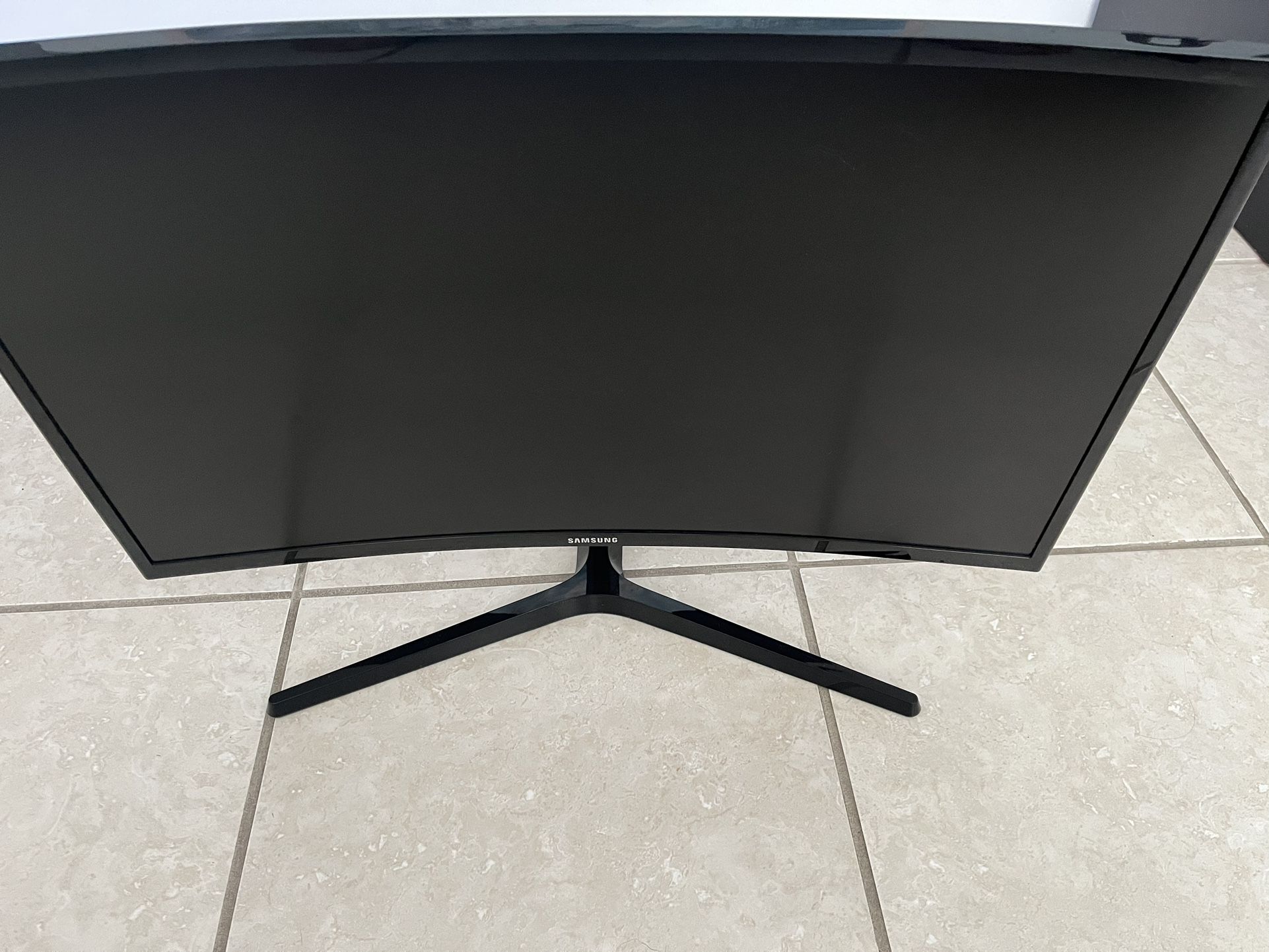 27inch Curved Screen Monitor Samsung