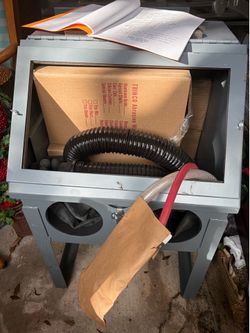 Trinco Blast Cabinet – $400 (Firm / No Lowballs) ⬇️ PRICE DROP – Must Go!