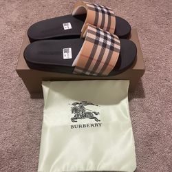 Burberry Slides Size 10M