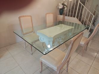 Glass Dinning room table