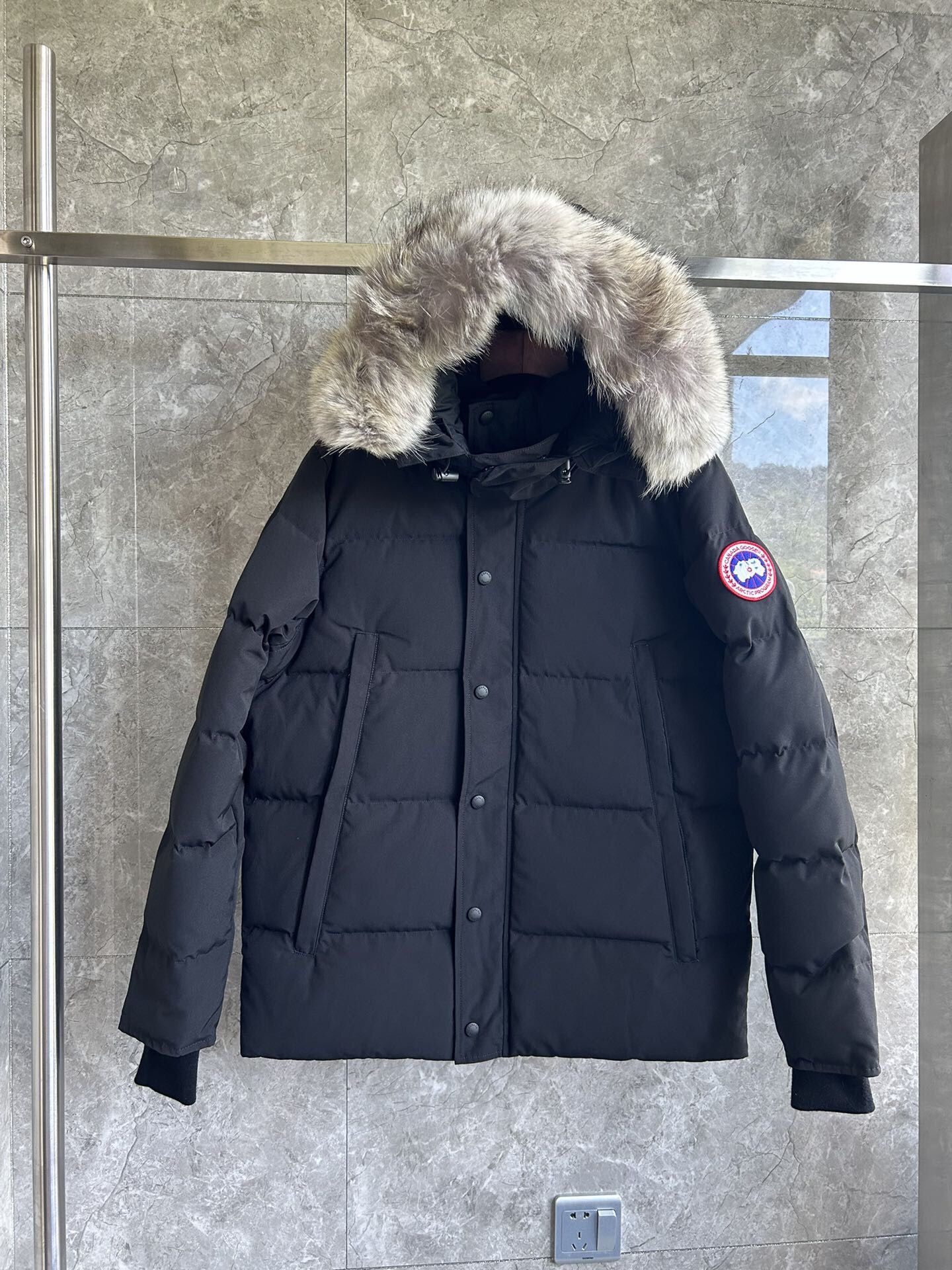 Canada Goose Men’s Coat 2025 New