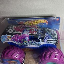Hot Wheels Monster Truck Mermadness collectible