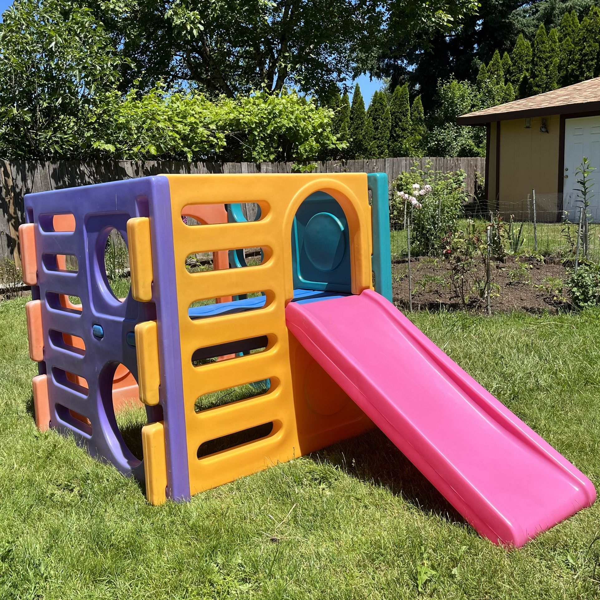 Little Tikes Cube Climber With Slide