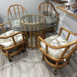 Glass Round Table And Chairs 