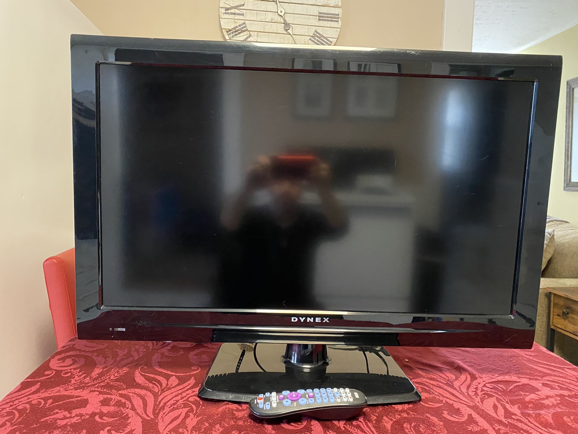 32 inch color TV