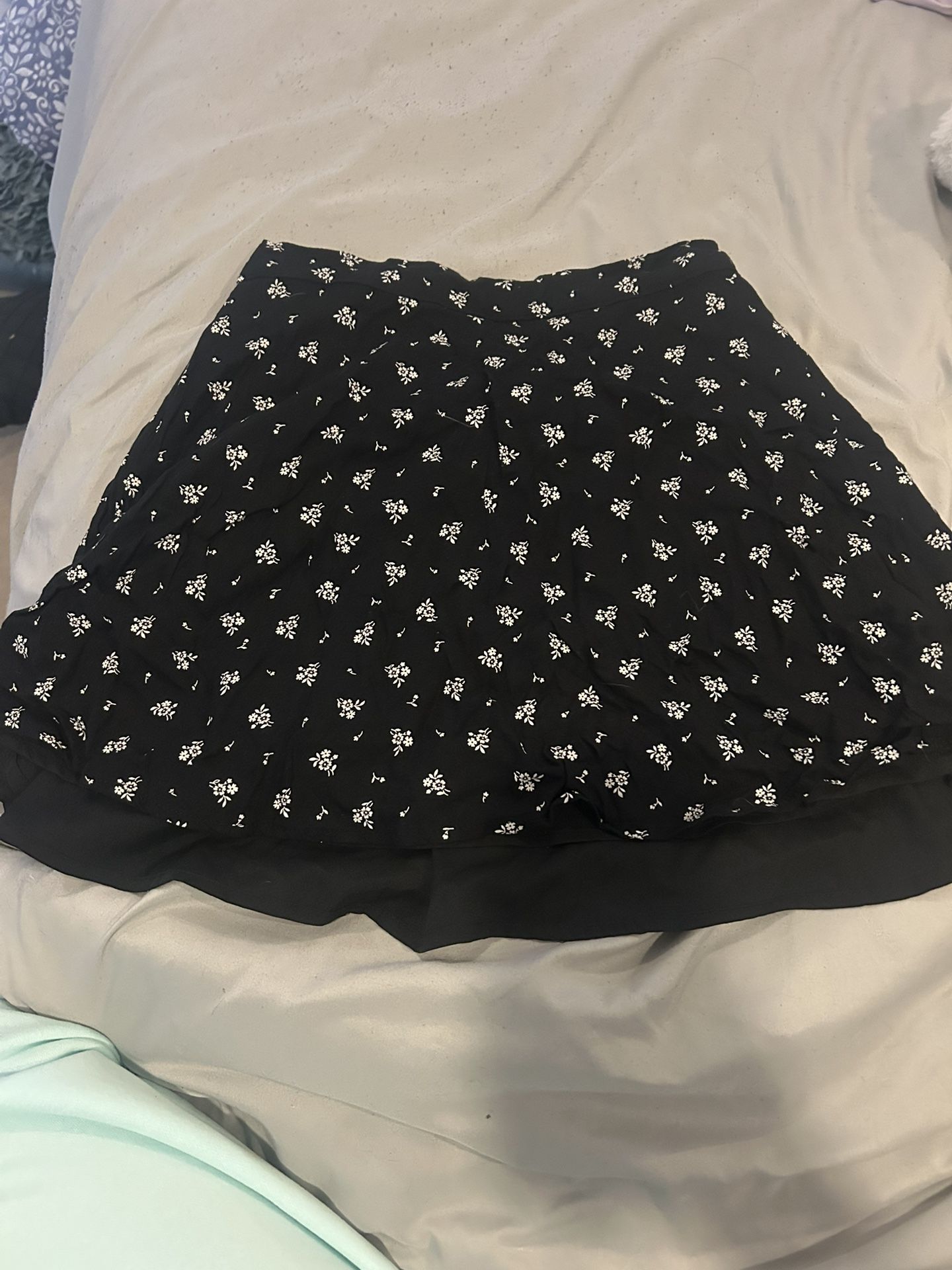 Black flower skirt