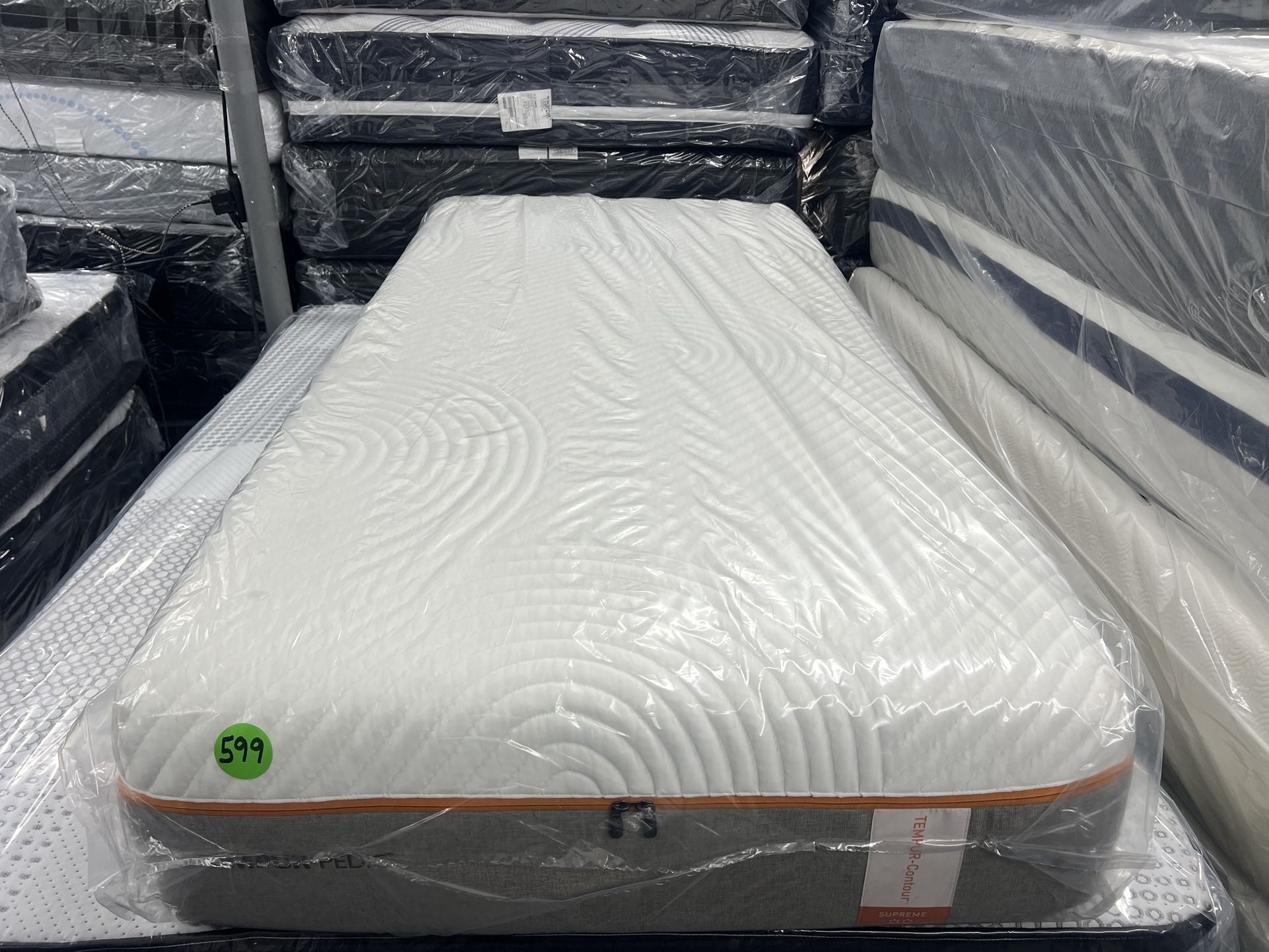 TWIN XL TEMPURPEDIC CONTOUR SUPREME MATTRESS & BOX SPRING BED SET