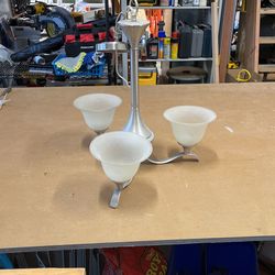 Chandelier (Works Good)