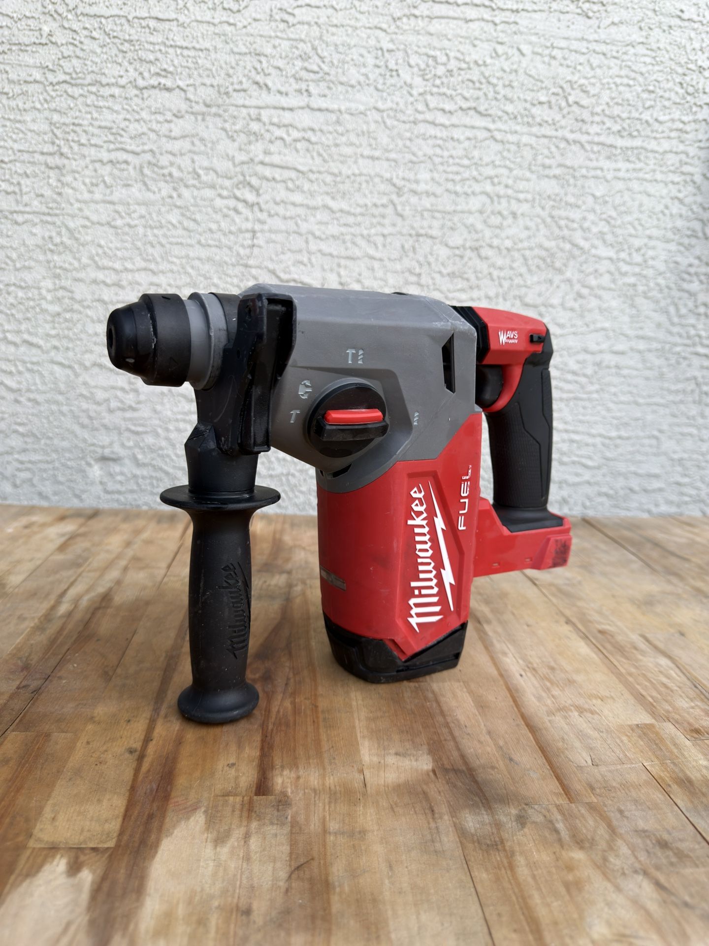 Milwaukee M18 FUEL 18V Lithium-Ion Brushless Cordless 1 in. SDS-Plus Rotary Hammer (Tool-Only