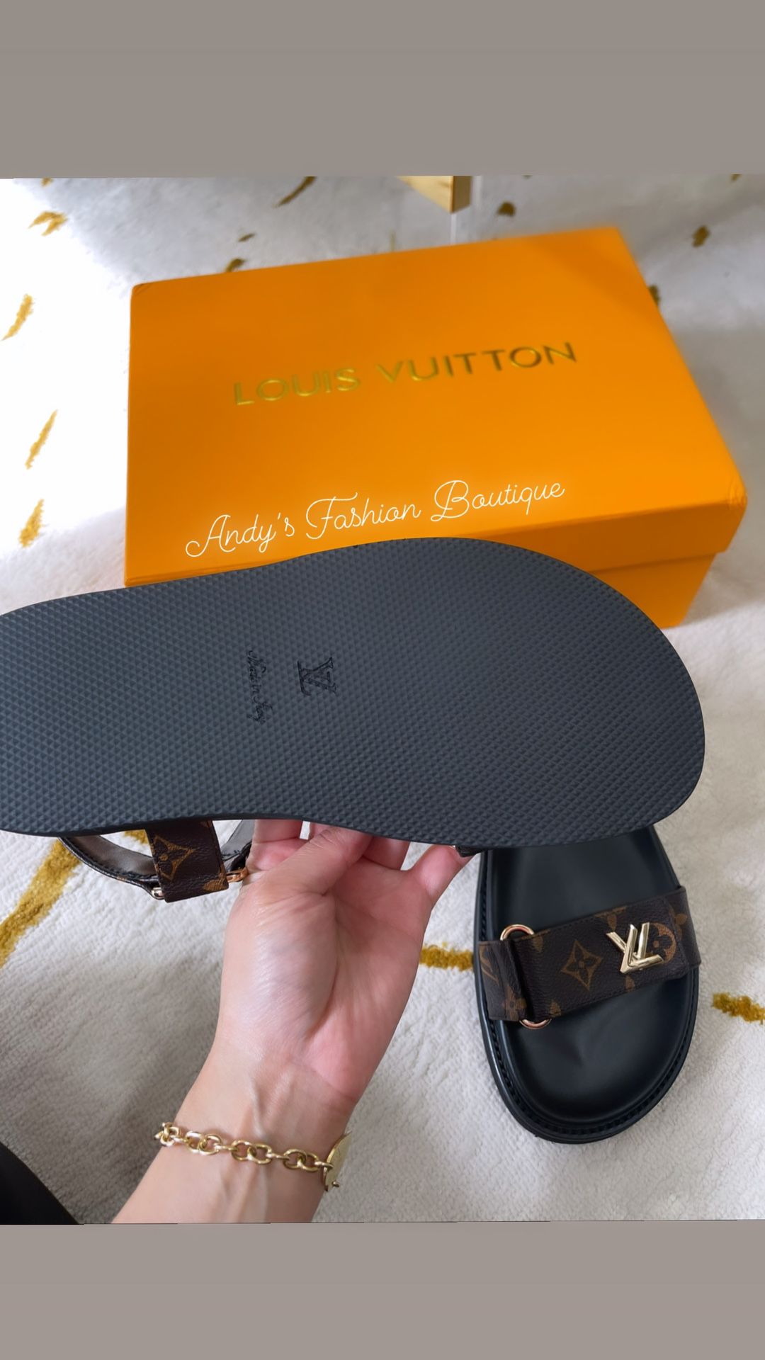 Louis Vuitton Sandals- Size 9 for Sale in Katonah, NY - OfferUp