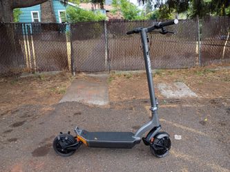 Apollo City Pro Electric Scooter 37 Mph Used eScooter for Sale Near Me Portland OR