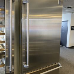 Hestan  KRBR36 36 Inch Built-In Bottom Freezer Refrigerator 