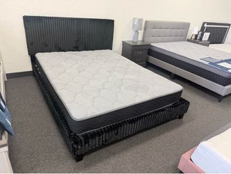 Queen bed with mattress