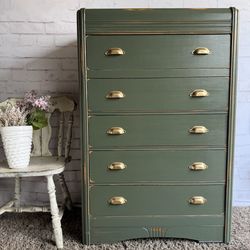 Beautiful shabby distressed waterfall solid wood  dresser