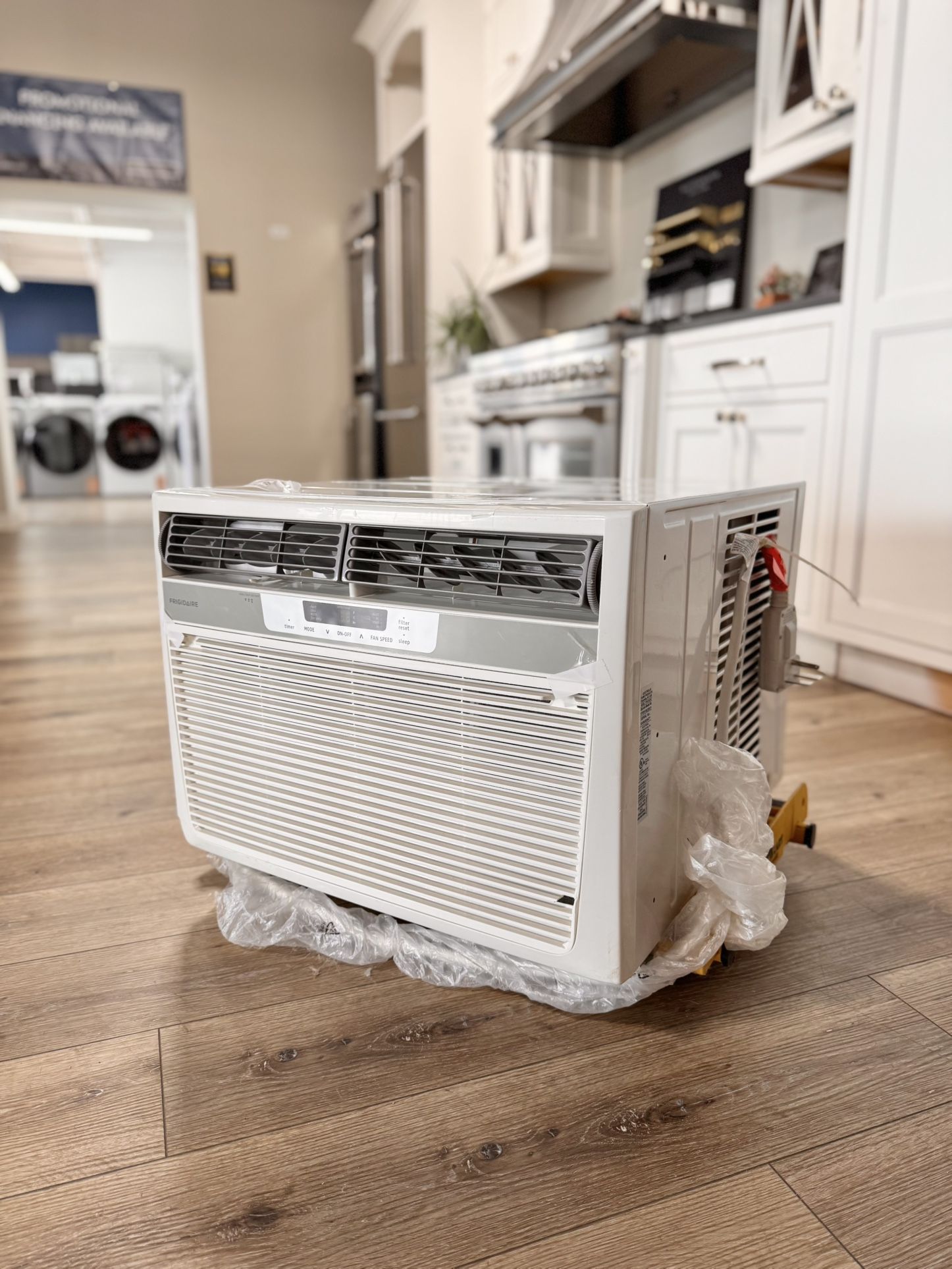 New Frigidaire 18,500 BTU Window-Mounted Room Air Conditioner with Supplemental Heat FFRH1822R2