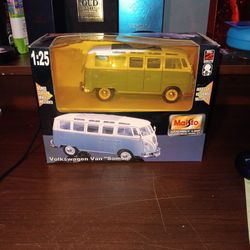 Volkswagen Van 1:25