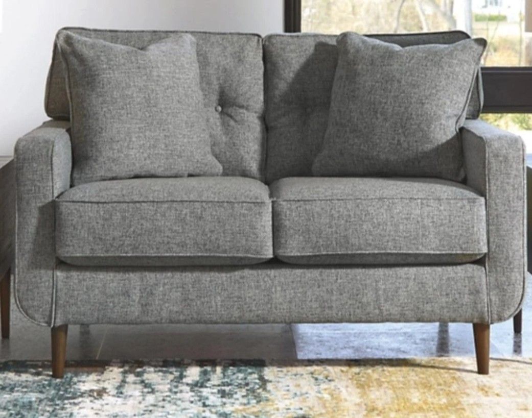 Zardoni Loveseat 