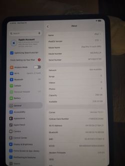 Unlocked ipad pro 11" 256gb m5