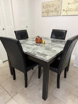 Dining Table Set with 4 Chairs