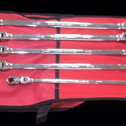 Snap On 5 pc 12-Point Metric Flank Drive® Double Flex Reversible Ratcheting Wrench Set (8/10, 12-19 mm)