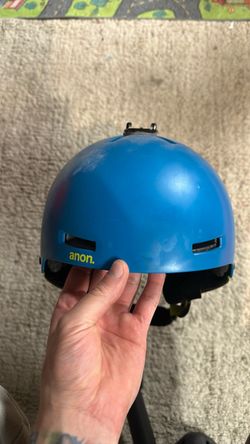 Snowboard helmet