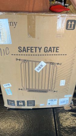 Baby gate