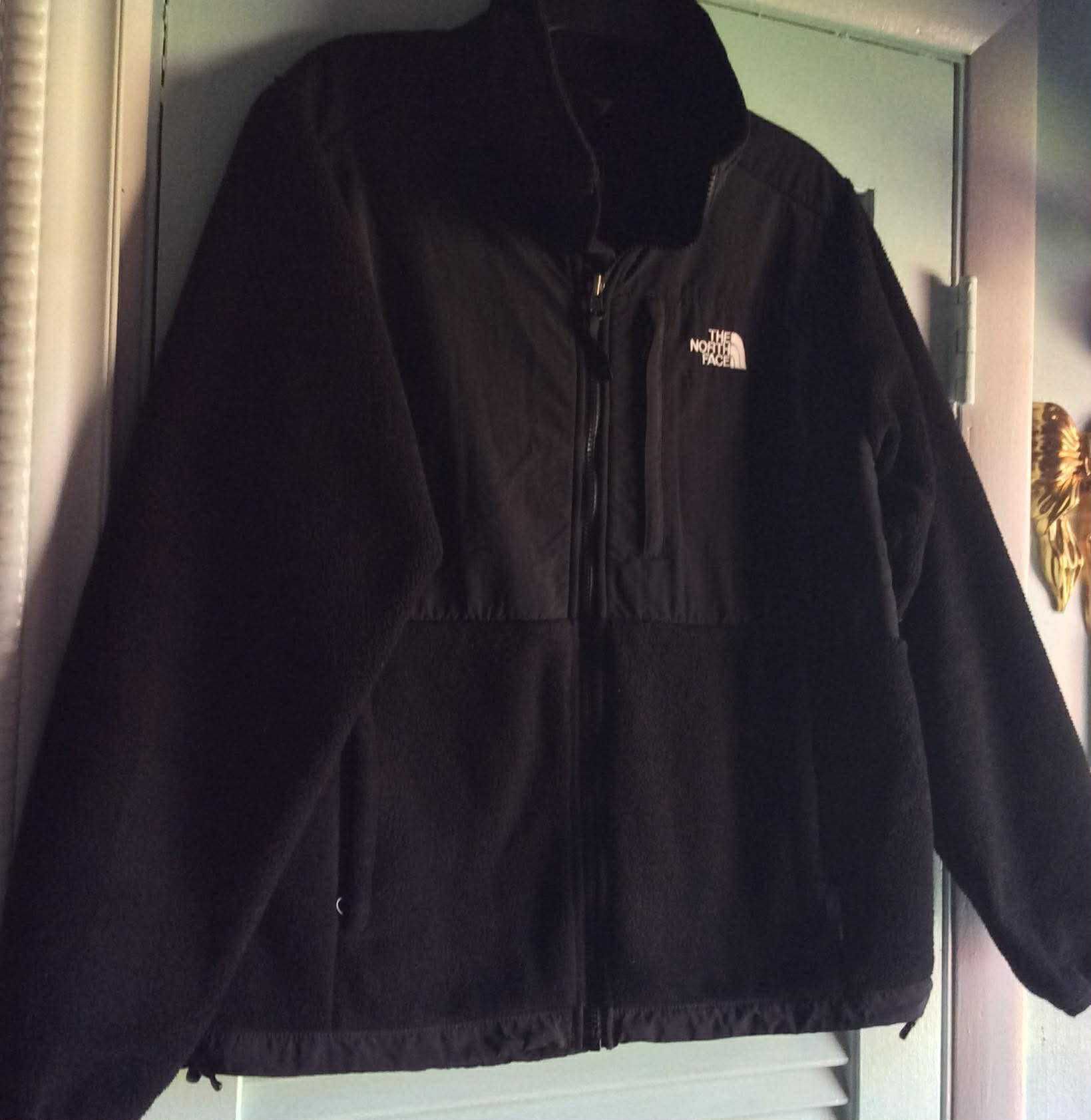 Ladies Black North Face Coat-size Large-$50 Firm,No Holds Or Spam