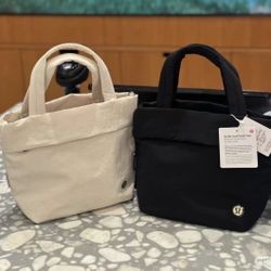 Lululemon Mini Bag 