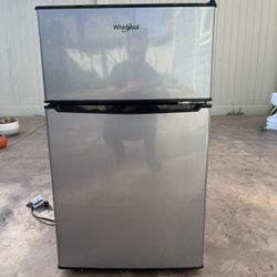 Whirlpool Mini Fridge