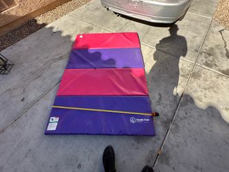 Tumble Trak Folding Gymnastics / Exercise Mat 4’ x 6’