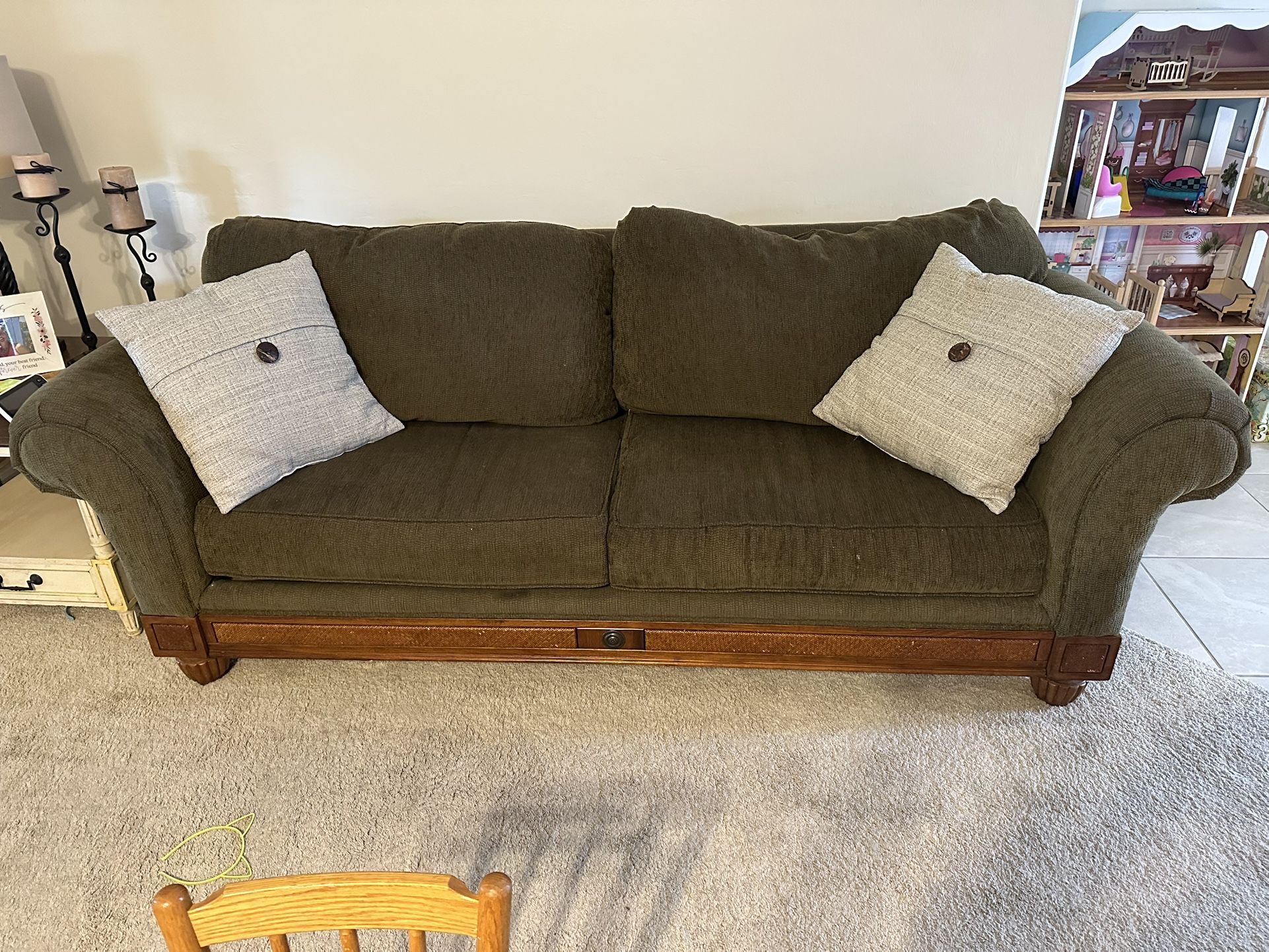 Broyhill Couch & Loveseat