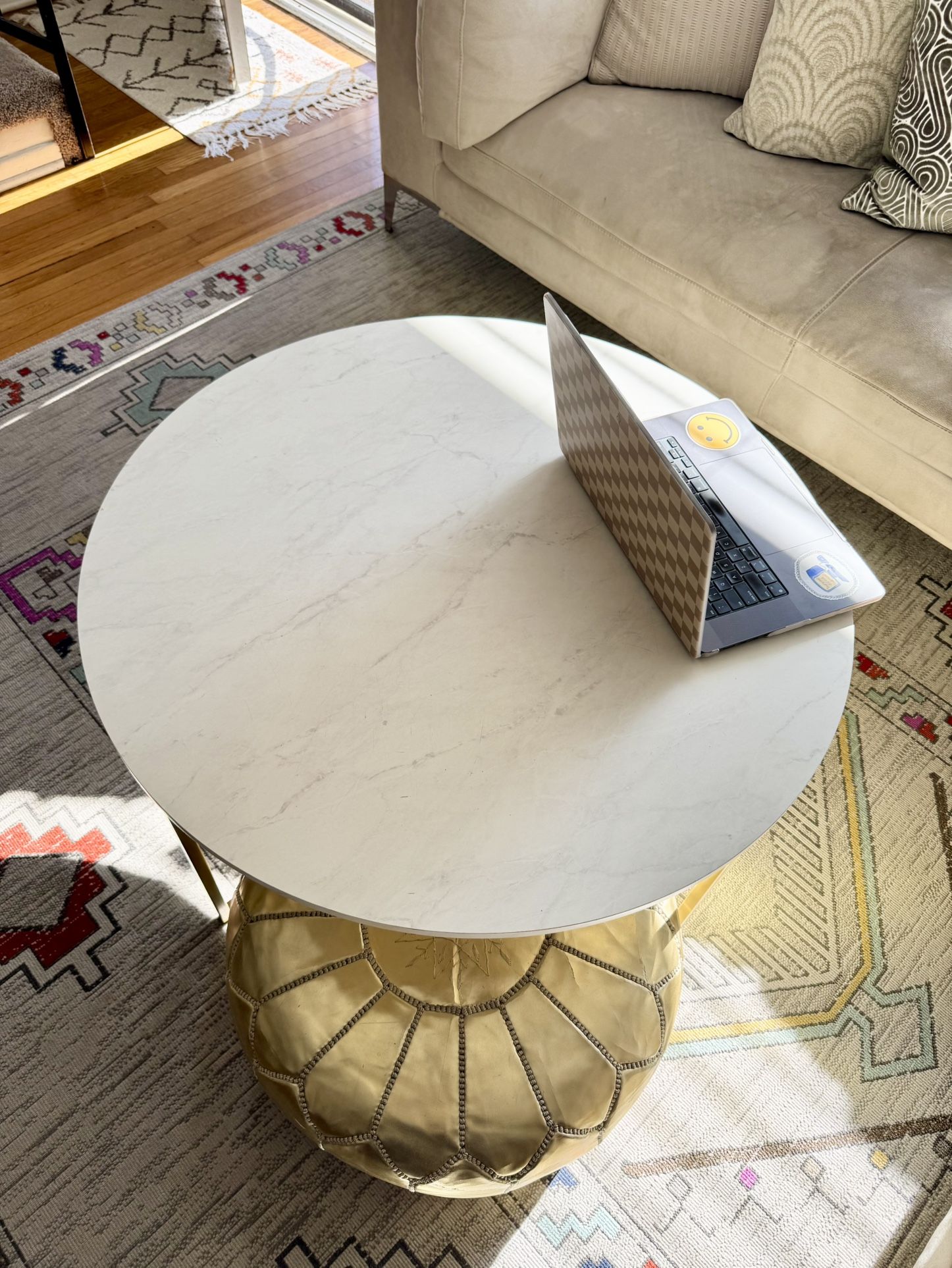 Round Faux Marble Coffee Table – Gold Base