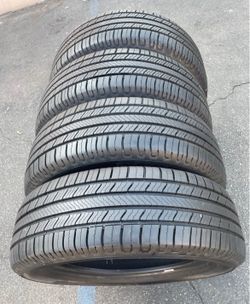 225/60R18 MICHELIN