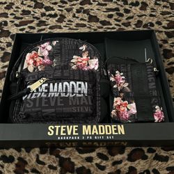 Steve Madden 2 Pc Gift Set