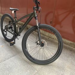 Brand New Schwinn. 29”