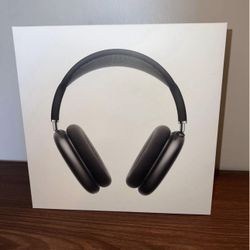 AirPod Maxes( With Receipt)