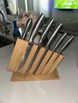 Kitchen knives set