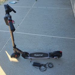 Razor E Prime 3 With Charger 