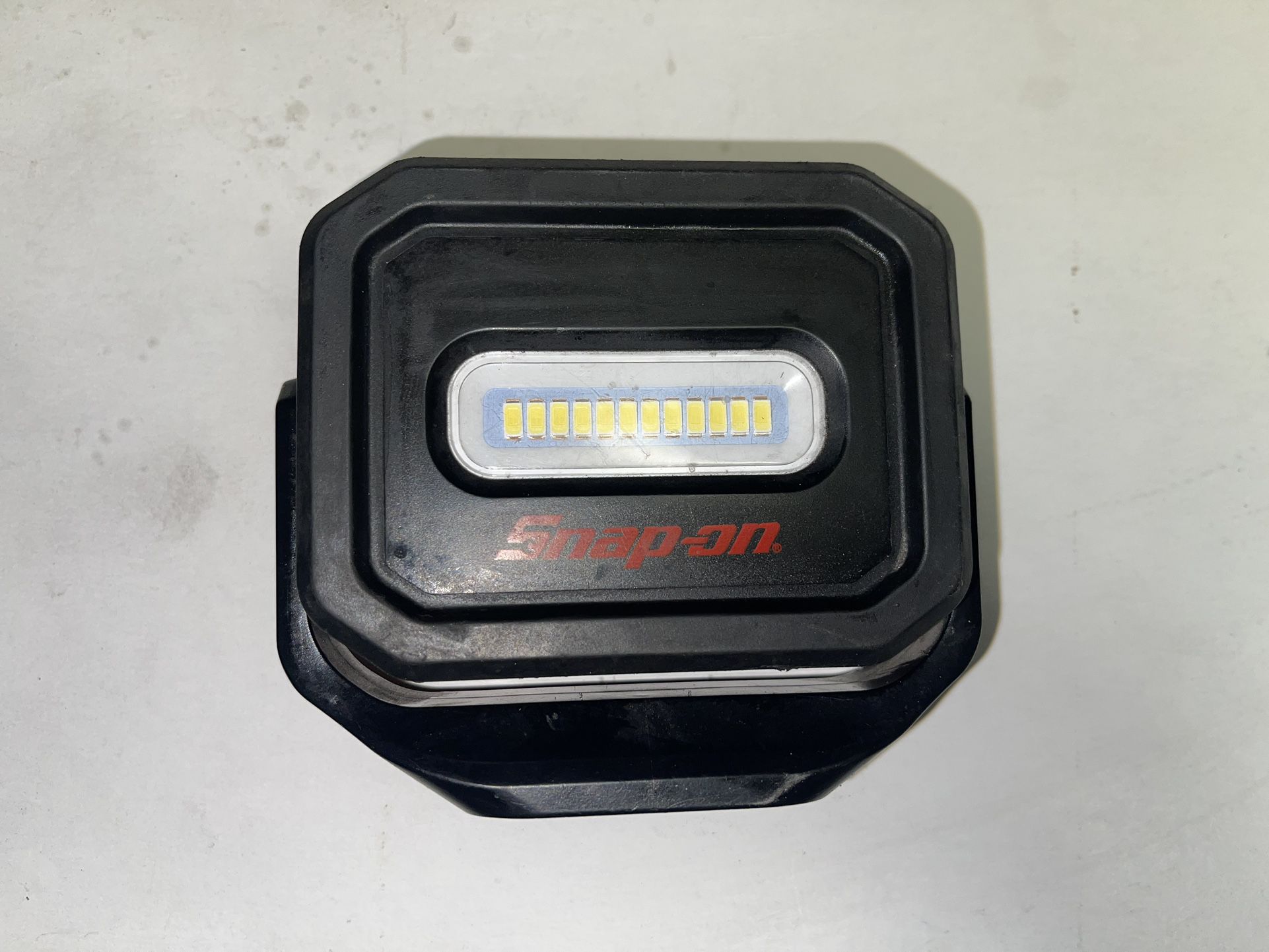 Snap-On magnetic light