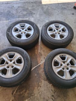 Jeep Grand Cherokee set of 4 tires and wheels