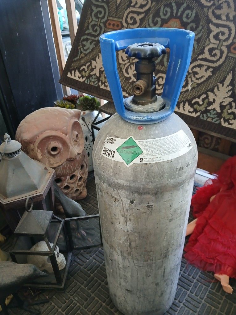 Carbon Dioxide Tank