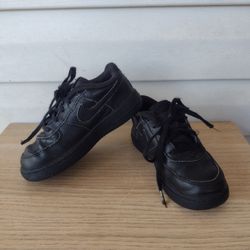 Nike Boys Air Force 1 Black Low Top Lace Up Round Toe Sneaker Shoes Size 10c