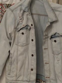 Washed ripped denim 3x jacket $7