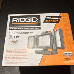 New-RIDGID 18V Hybrid Folding Panel Light (Tool Only)