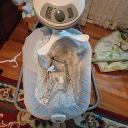 Graco Baby Swing