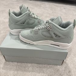 Jordan 4 Retro