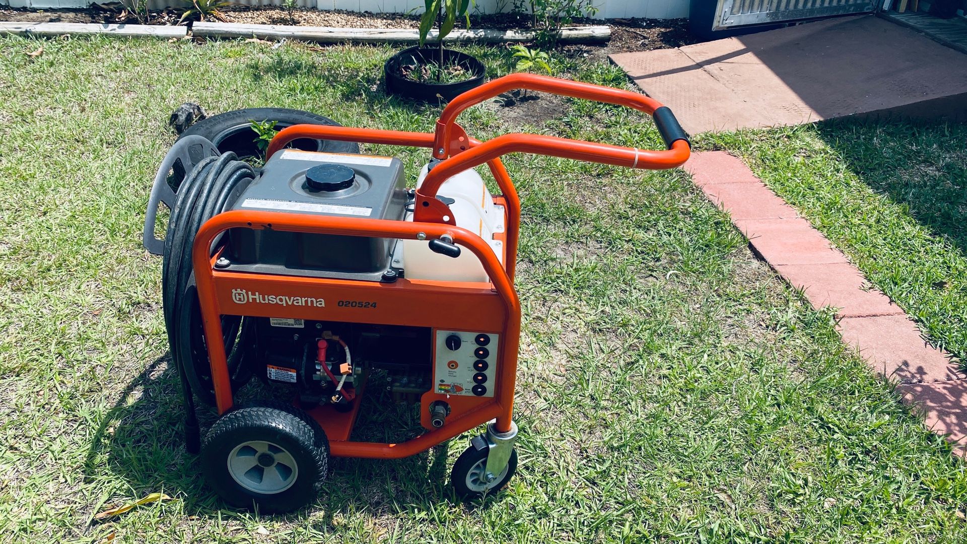 Husqvarna 3300 PSI Pressure Washer for Sale in Brandon, FL OfferUp