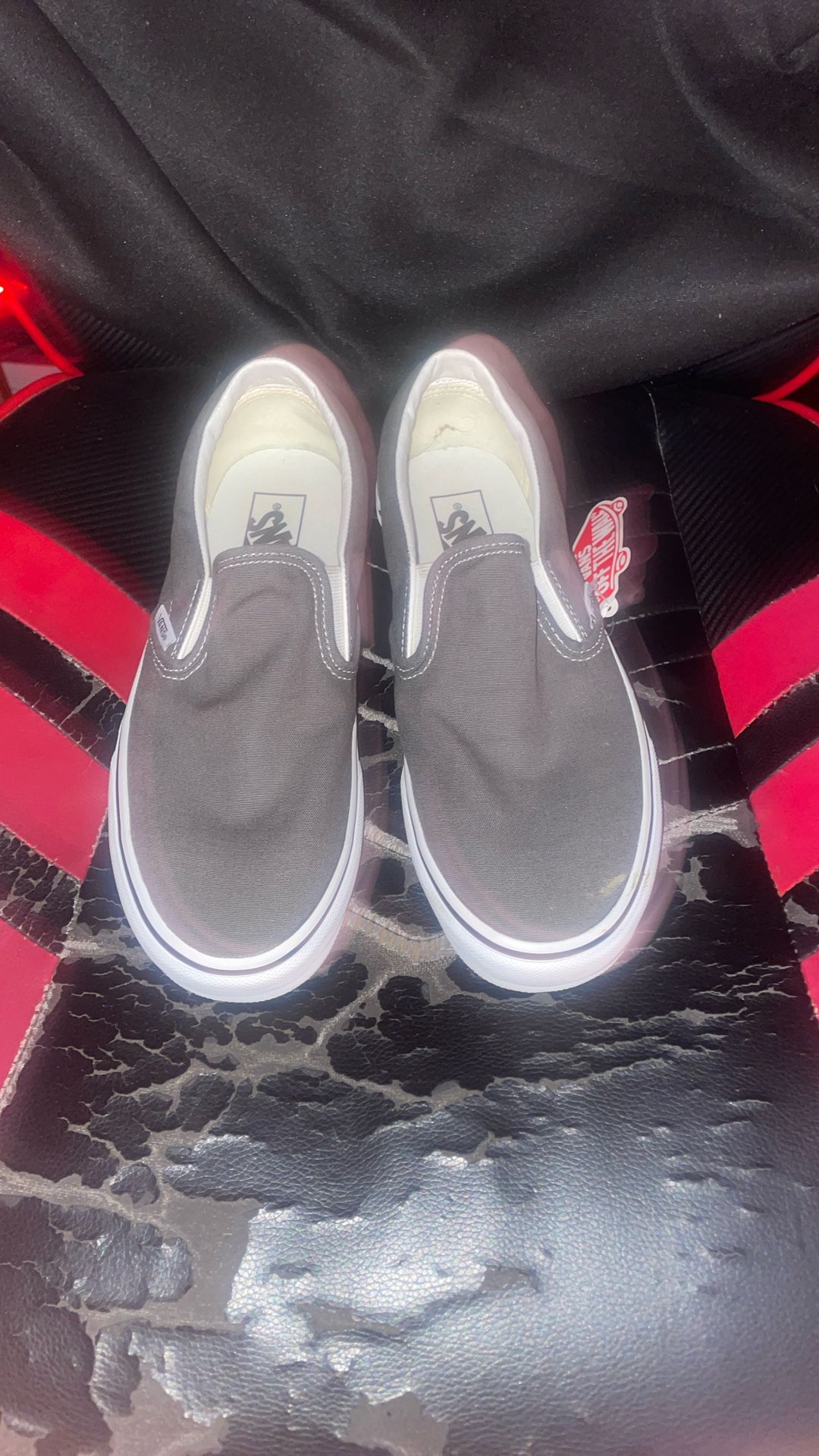 grey vans low slide-ons