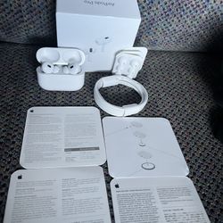 AirPod Pro 2s 
